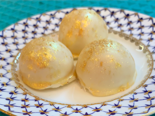 Decadent White Chocolate Truffles in 6 Easy Steps